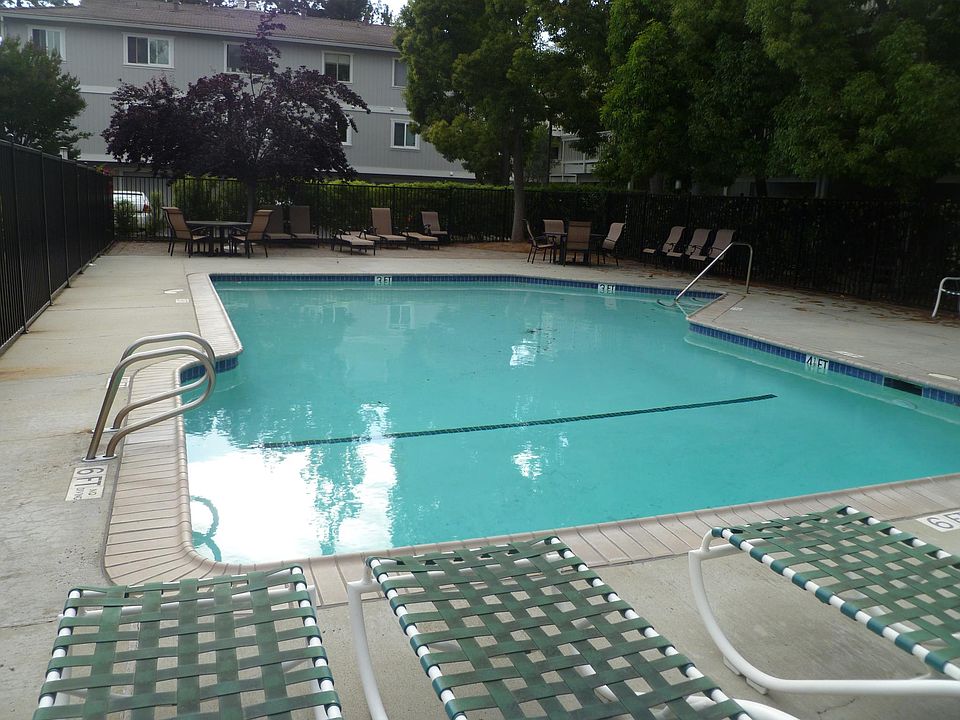 1st image of 850 Apricot Ave APT D