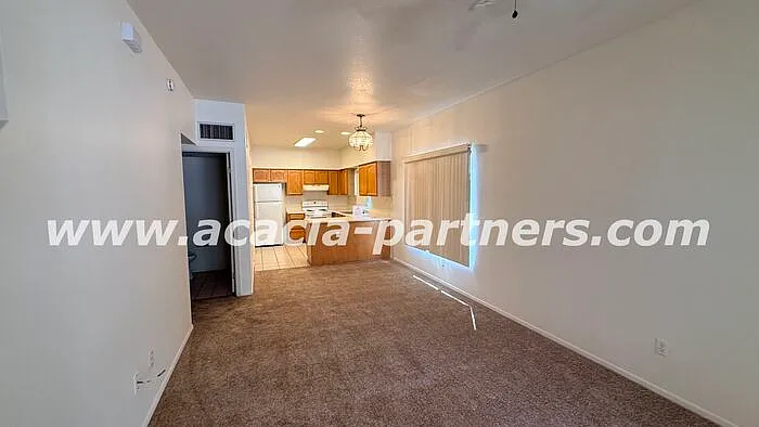 2 bed, 2.5 bath, 1054 sqft, $1,250 — Photo 3