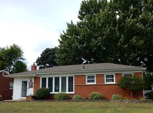 35900 Orangelawn St, Livonia, MI 48150