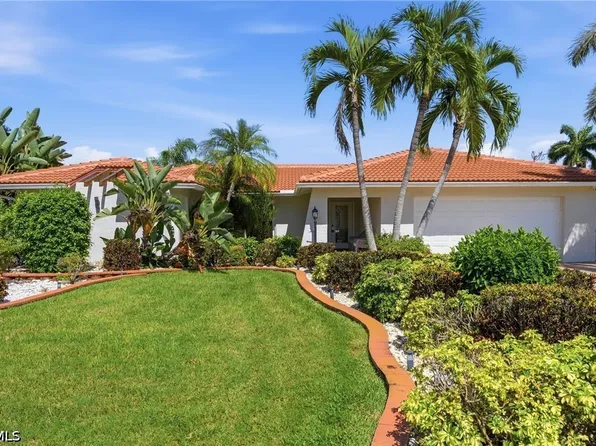 5331 Mayfair Ct, Cape Coral, FL 33904