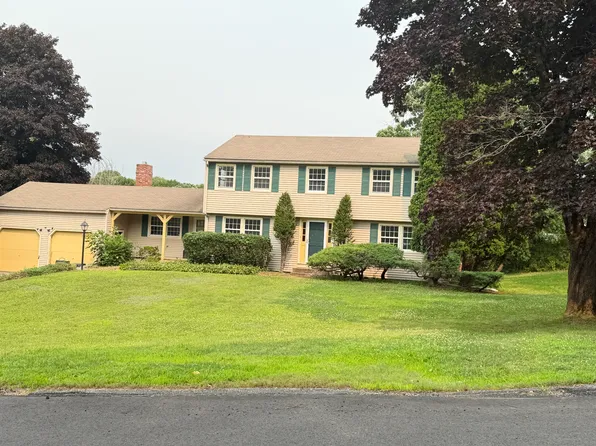 7 Morningside Ln, North Andover, MA 01845