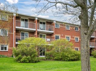 573 Armstrong Rd #306, Kingston, ON K7M8J8