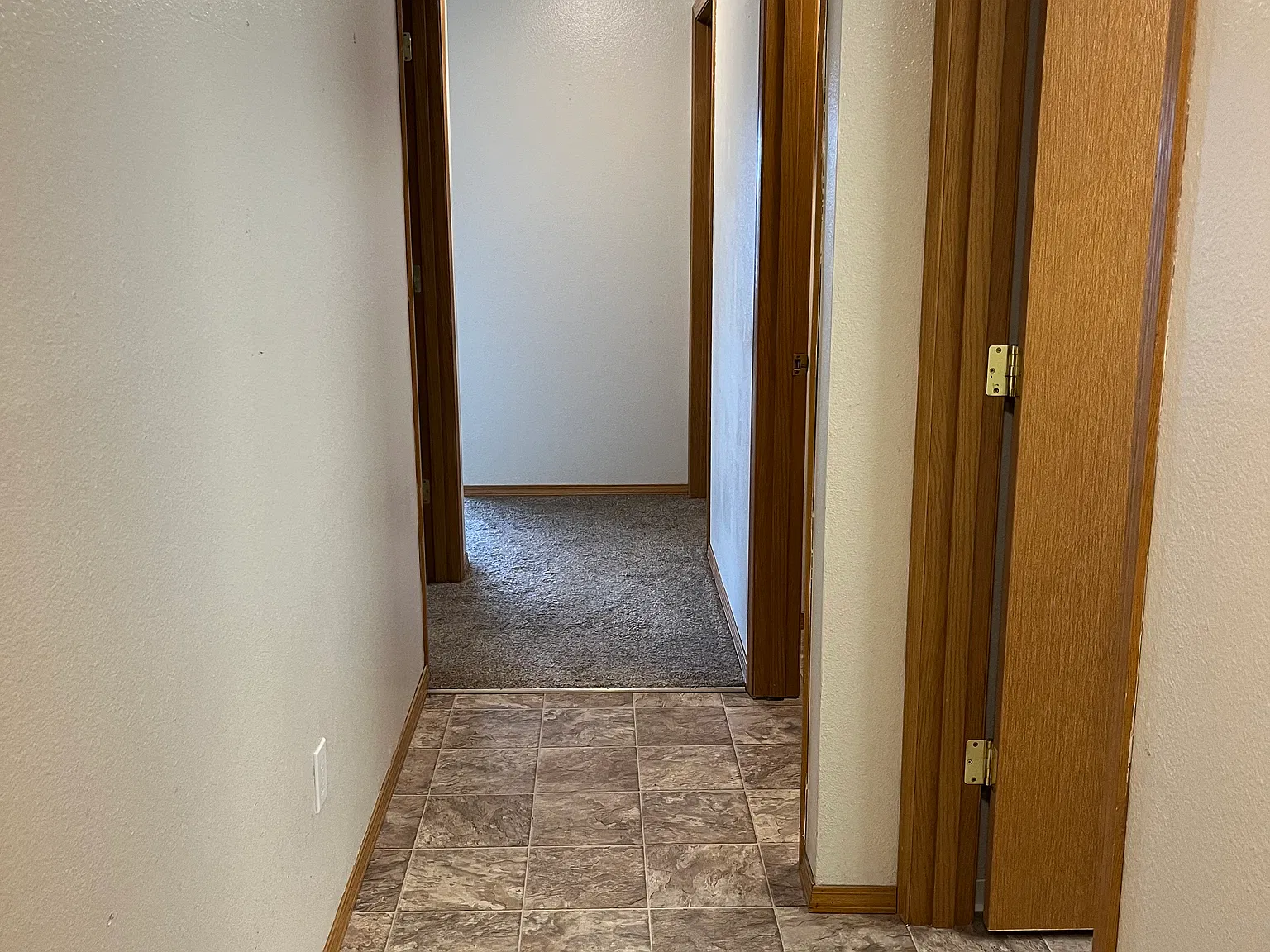 1 bed, 886 sqft, $2,250 — Photo 3