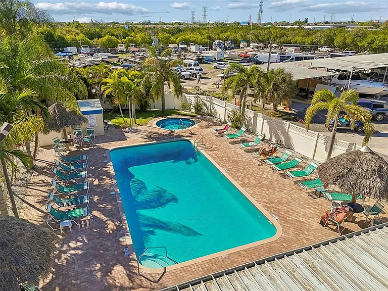 900 Cove Cay Dr #5F — Photo 54