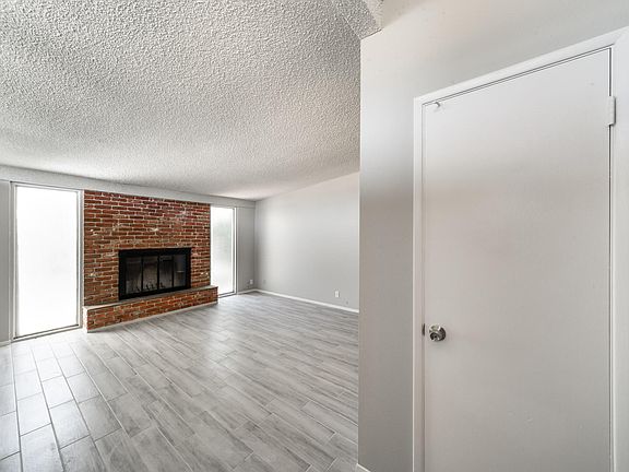 5th image of 3713 W Townley Ave