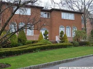 75 Romer Rd, Staten Island, NY 10304