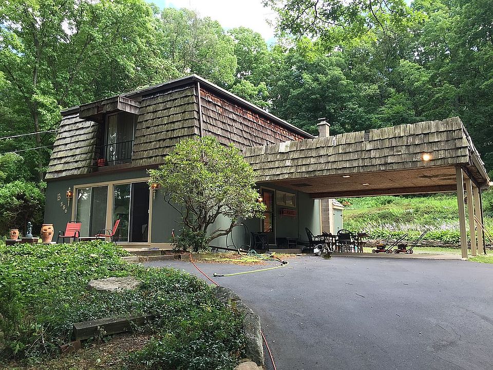 2nd image of 514 Trevorton Rd