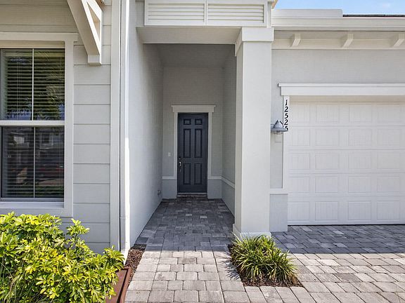 4th image of 12525 Triumph Lane