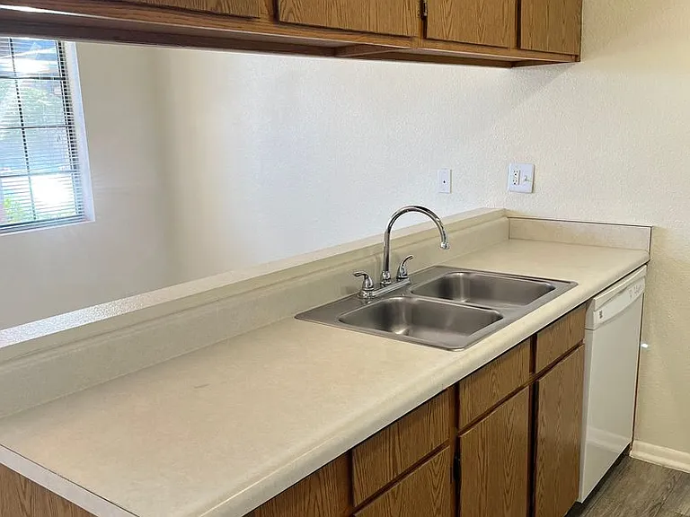 Shadowbrook Apartments-Scenic Living in Sedona — Photo 15