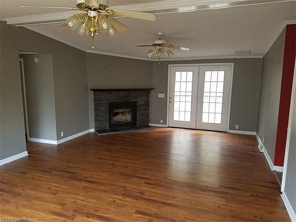 4th image of 84 Lovdia Ln