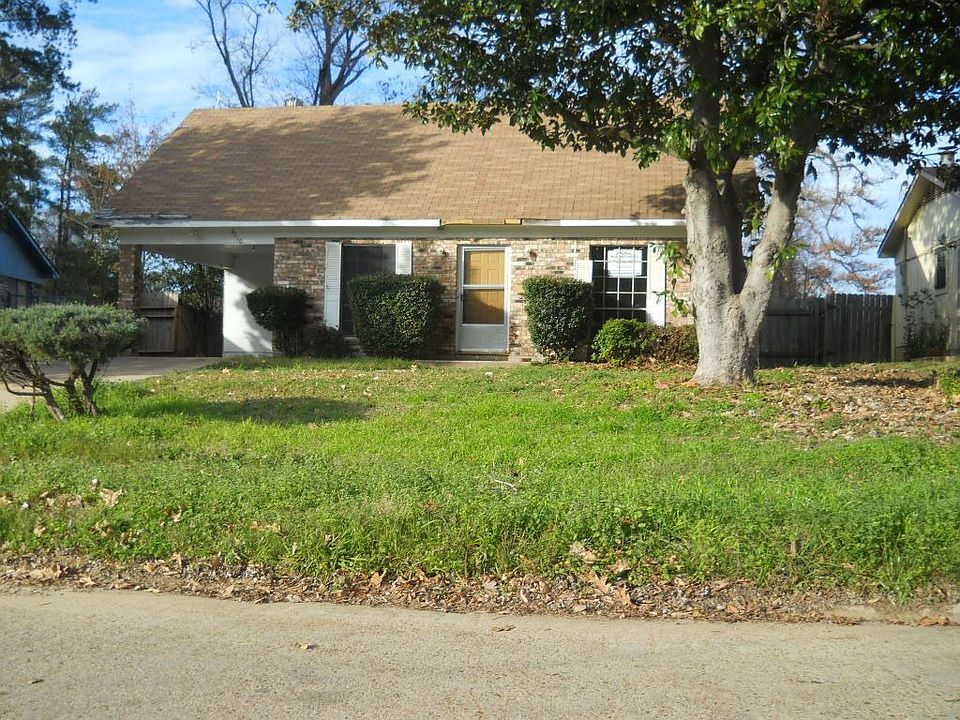 1st image of 3210 Valewood Dr