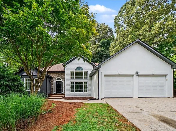 265 Lakeview Ln, Hiram, GA 30141