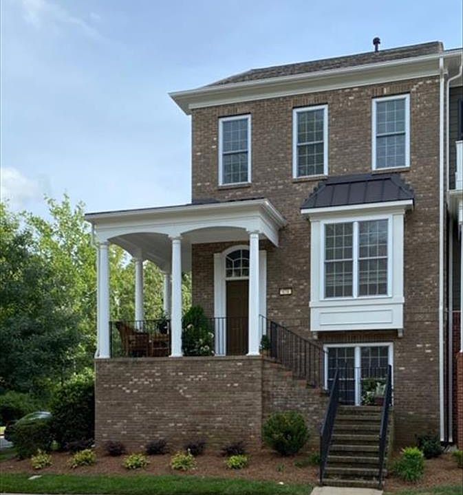 Rocking chair front porch w/ great views of the fountain