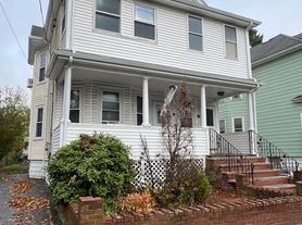 12 Carney St, Medford, MA