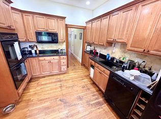 904 E Broadway, Boston, MA 02127