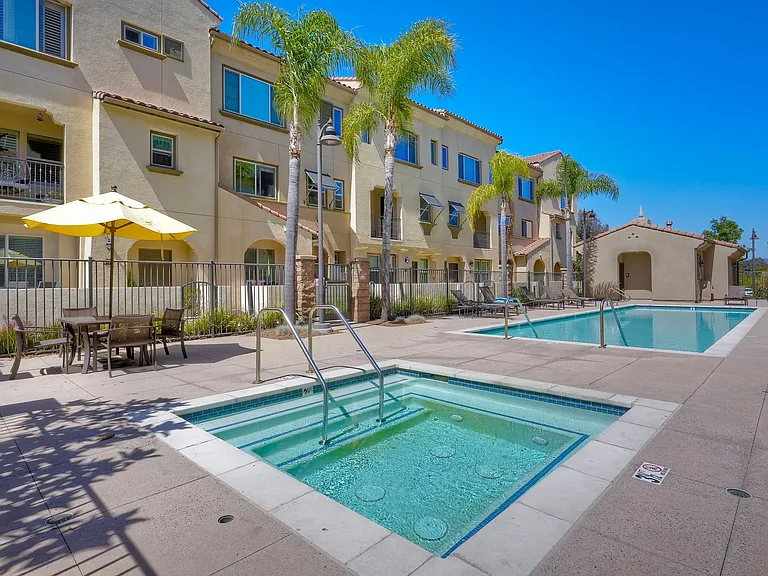 1576 Castillo Way — Photo 44