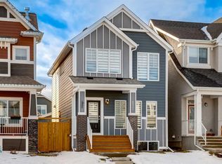 577 N Masters Rd SE, Calgary, AB T3M 2W3