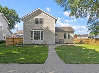 608 3rd St, Durant, IA 52747