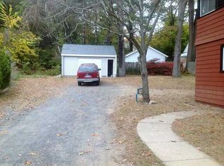 458 Norton Pkwy, New Haven, CT 06511