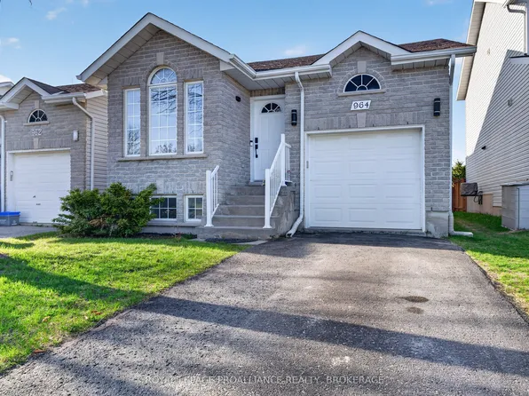 964 Rainbow Cres, Kingston, ON K7K 7J2