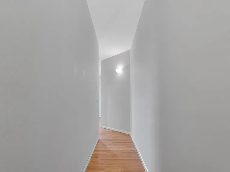 186 Wayne St #321D — Photo 7
