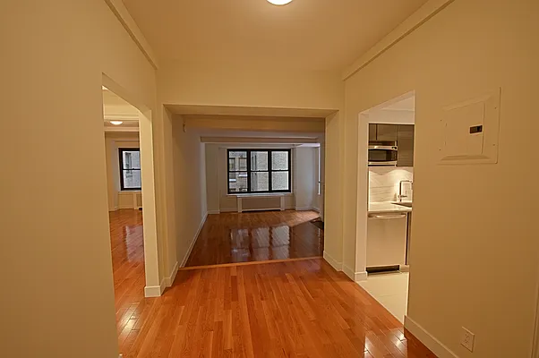 Rented by Stonehenge NYC LLC | media 3