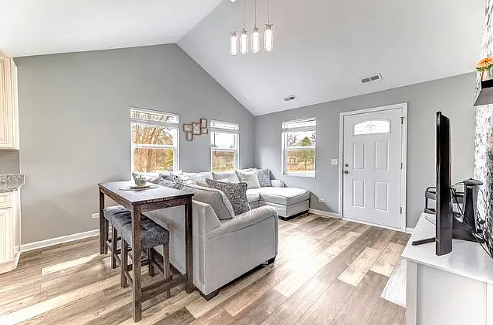 2 bed, 800 sqft, $2,350 — Photo 4
