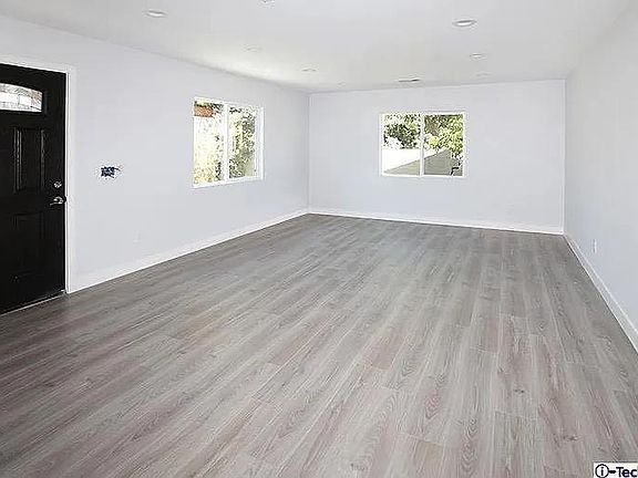 3rd image of 6415 Gaviota Ave