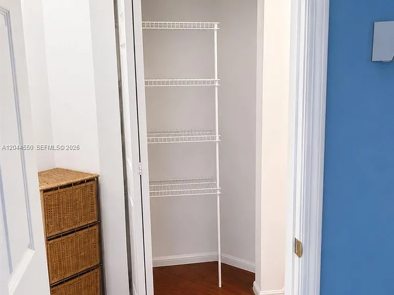 2027 SE 10th Ave #715 — Photo 11