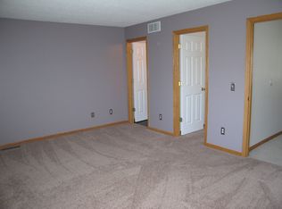 7551 Derby Ln, Shakopee, MN 55379