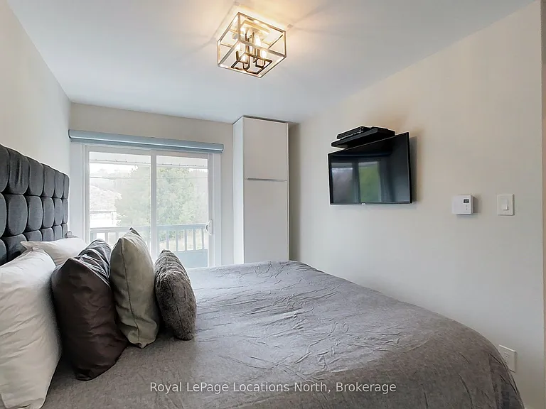 139 Lakeshore Rd E #6 — Photo 28