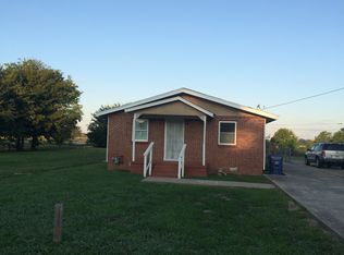 216 N Park Ave, England, AR 72046