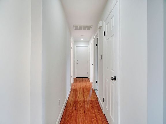 5th image of 237 N 8th St #2