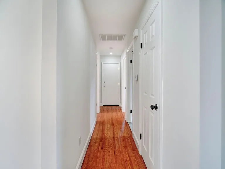 237 N 8th St #2 — Photo 5