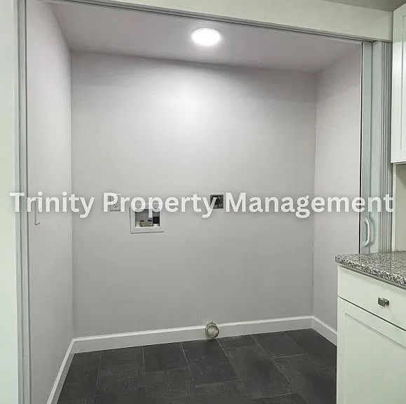 116 Maryland Ave — Photo 18