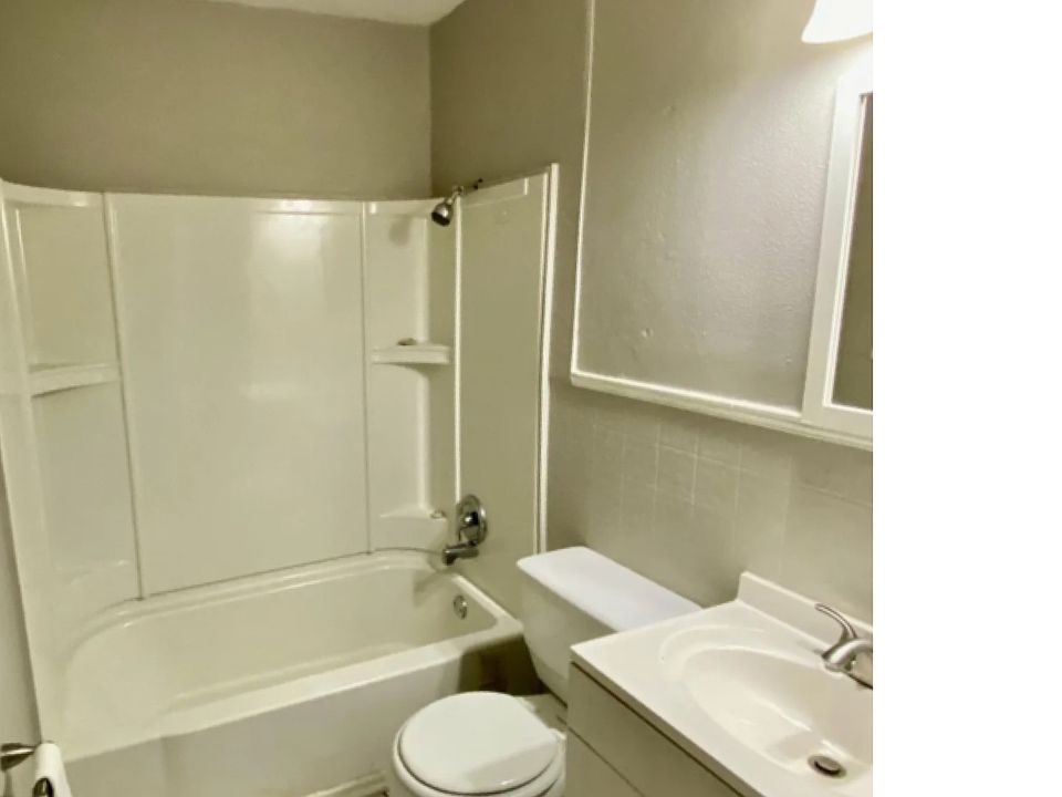 1st image of 2826 Morningside Dr