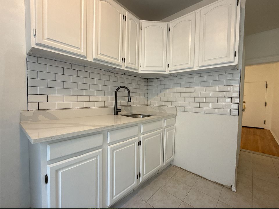 1st image of 341 5th Ave APT 4R