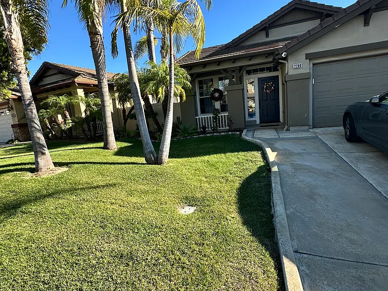 2280 Sun Valley Rd — Photo 2