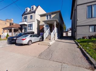 602 Ridelle Ave, Toronto, ON M6B1K9