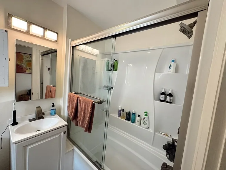 340 Putnam Ave #2 — Photo 19