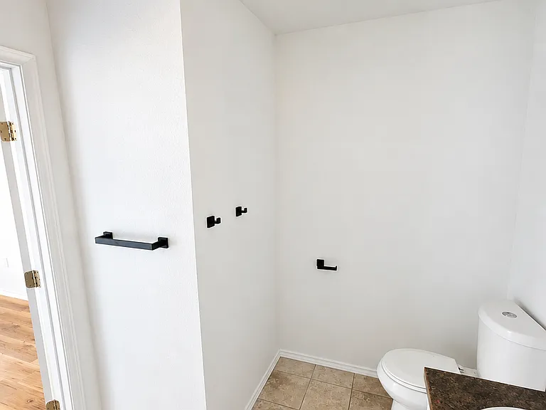 6612 Midway Rd — Photo 7