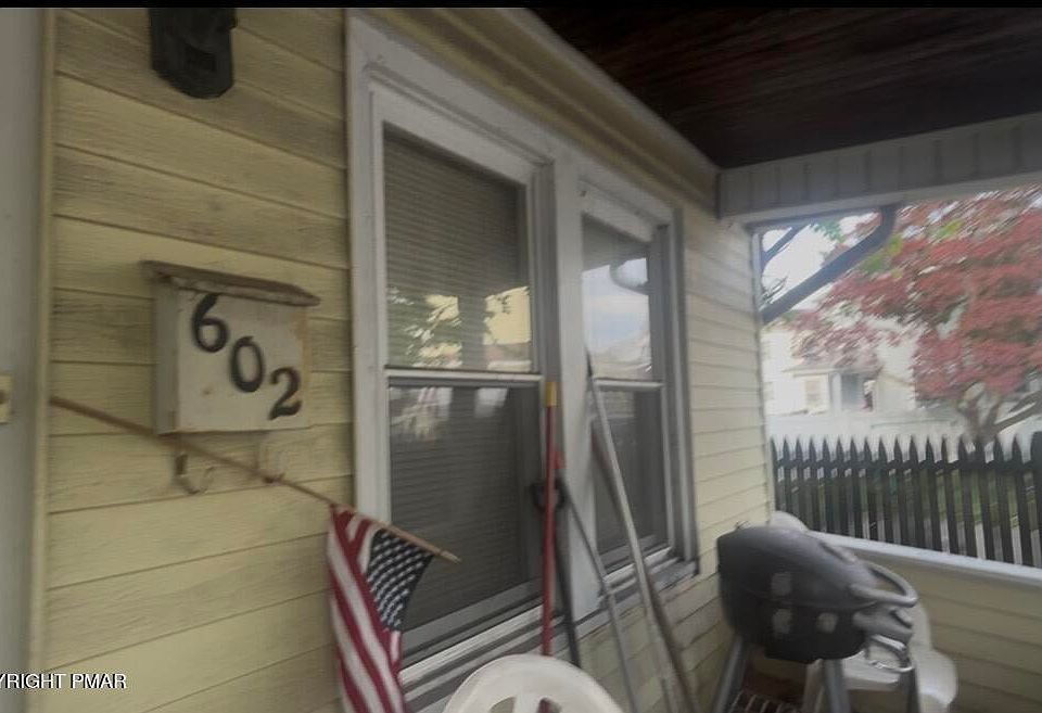 2nd image of 602 Langstaff Pl