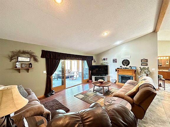 5th image of 5030 N Lakeshore Dr