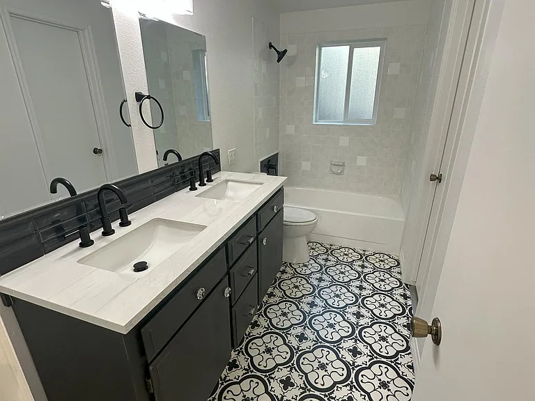 1011 N A St #1 — Photo 9