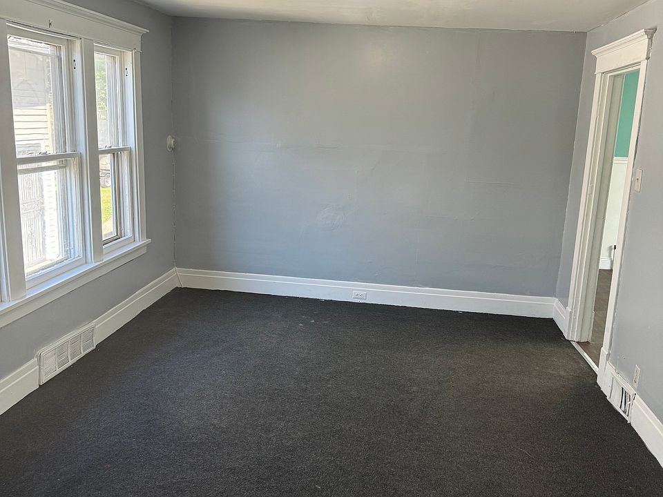 1st image of 379 Northumberland Ave