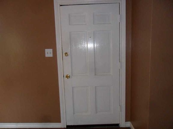 2nd image of 5917 Harbrook Dr