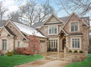 18 Woodstock Ave, Clarendon Hills, IL 60514