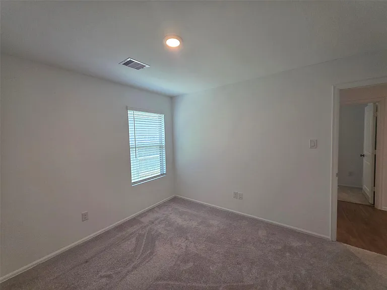 314 Riverwood Village Ln — Photo 20