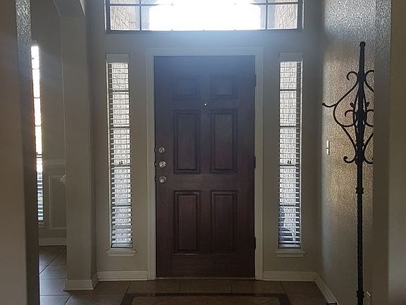 2nd image of 504 Crowfoot Dr