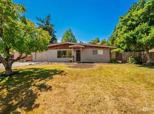 4021 Gillette Ave, Bremerton, WA 98310